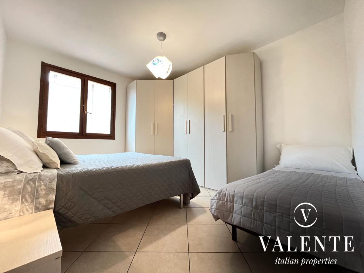 Altopascio Valente Properties Casa Con Giardino Exteriör bild